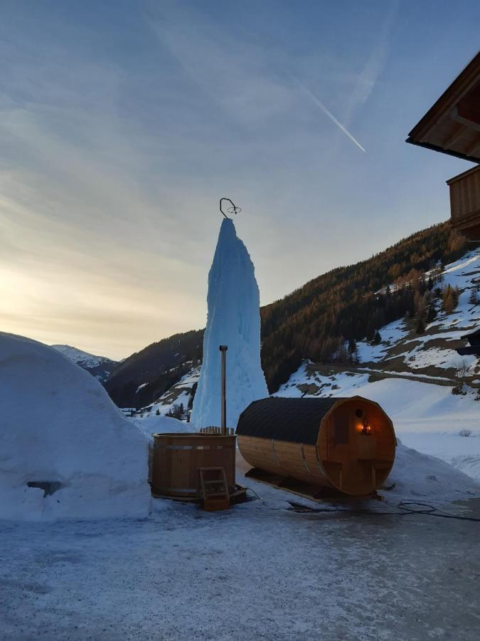 Nedererhof - Zimmer Edelweiss Mit Gemeinschaftskueche Schmirn Exterior foto