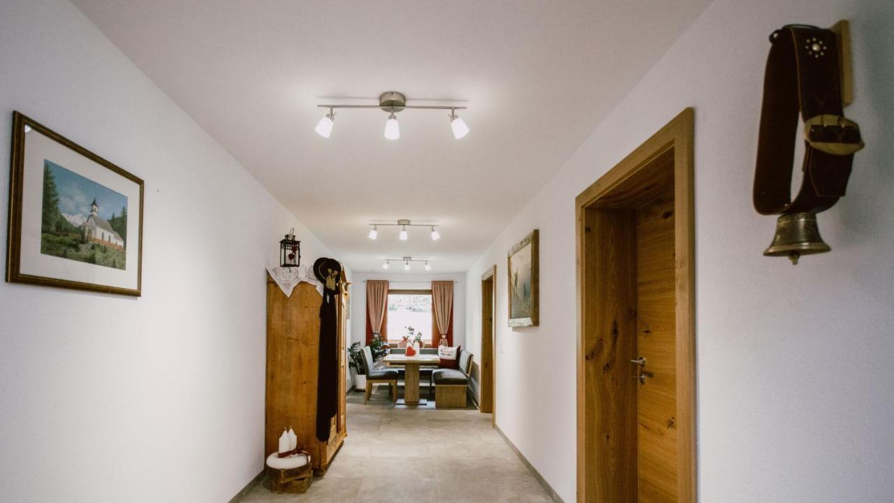 Nedererhof - Zimmer Edelweiss Mit Gemeinschaftskueche Schmirn Exterior foto